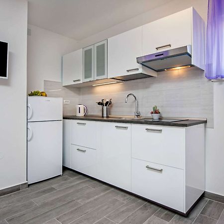 Apartment And Studio Tereza Ρόβινι Εξωτερικό φωτογραφία